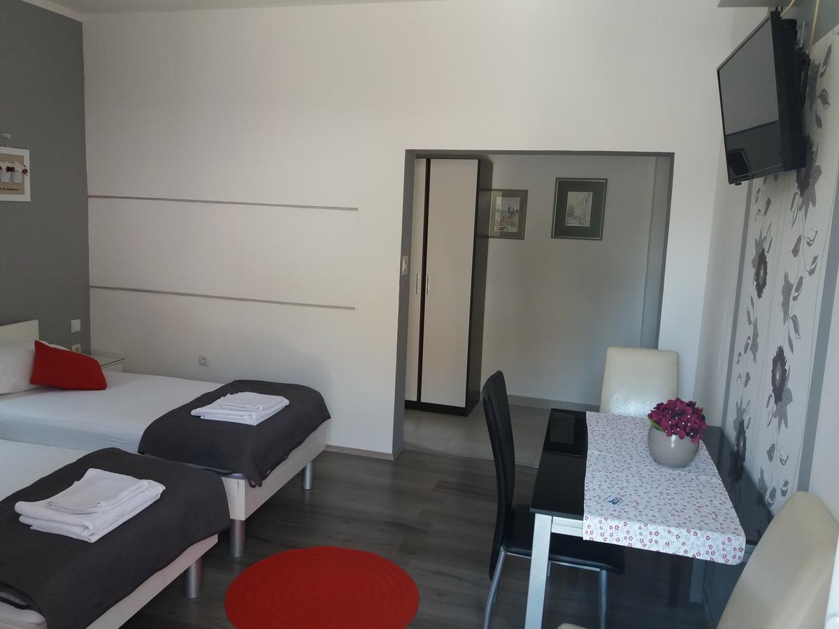 Apartment Benic *